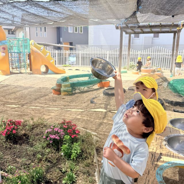 水・泡遊び 　～2歳児 クマ組～