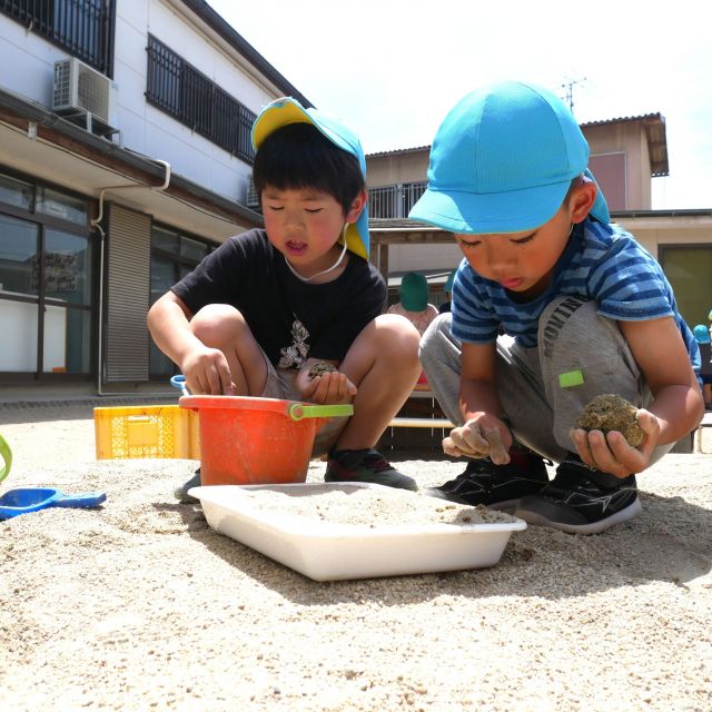 泥団子　＊5歳児＊