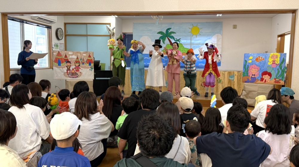 【劇】　ピーターパン

毎年・・　
｢これを楽しみに来てるんです！私が♡｣と保護者の方から頂く言葉

人形劇にしても・・
劇にしても・・
ゆめはうすらしいバザーになりました♡