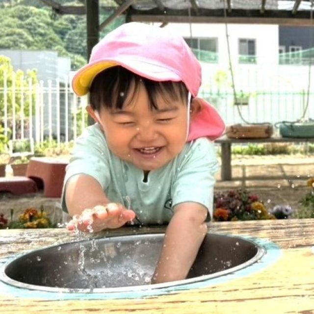 水・泡きもちいい！　～1歳児　ヒヨコ組～