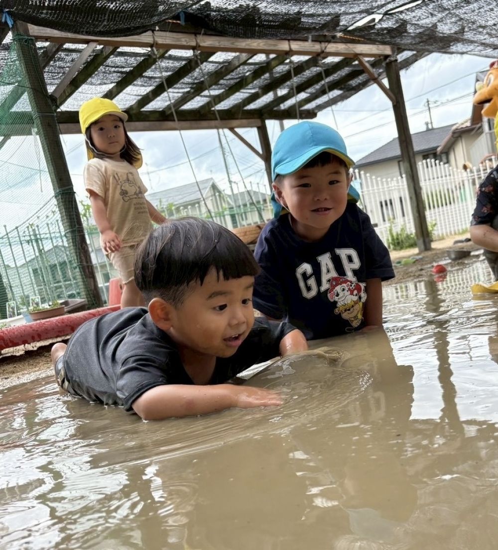 そして、大胆に…

ぽちゃんっと浸かっちゃいます😆