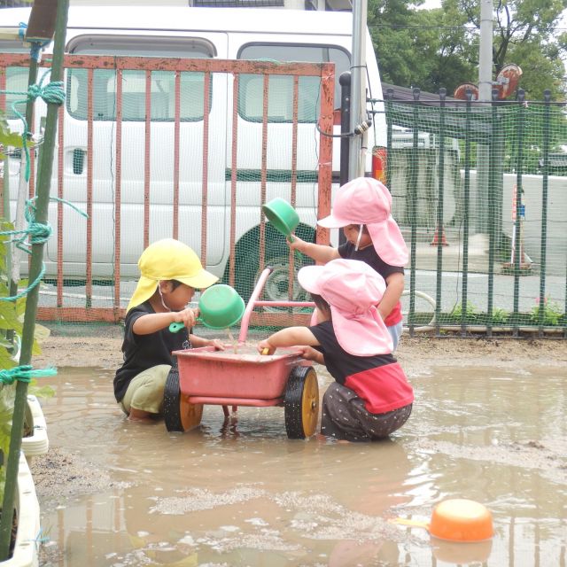 水たまりチャプチャプ♪　＊１．２歳児＊