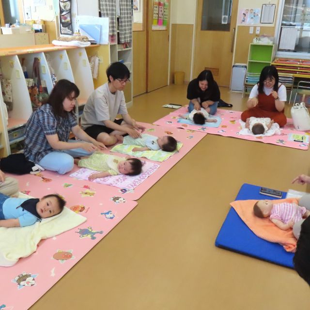 園庭開放　～ベビーマッサージ～