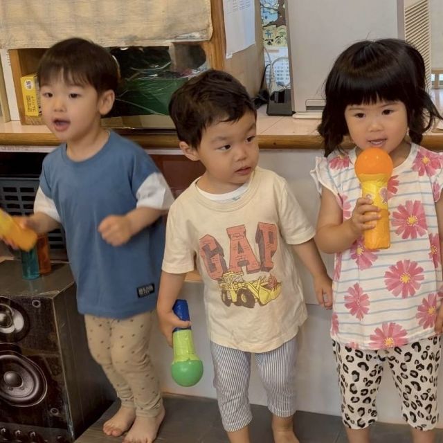 好きな遊びを楽しむ 　～2歳児　 クマ組～