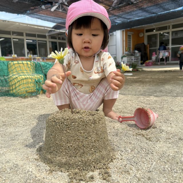 園庭遊び　　　～1歳児　ヒヨコ組～