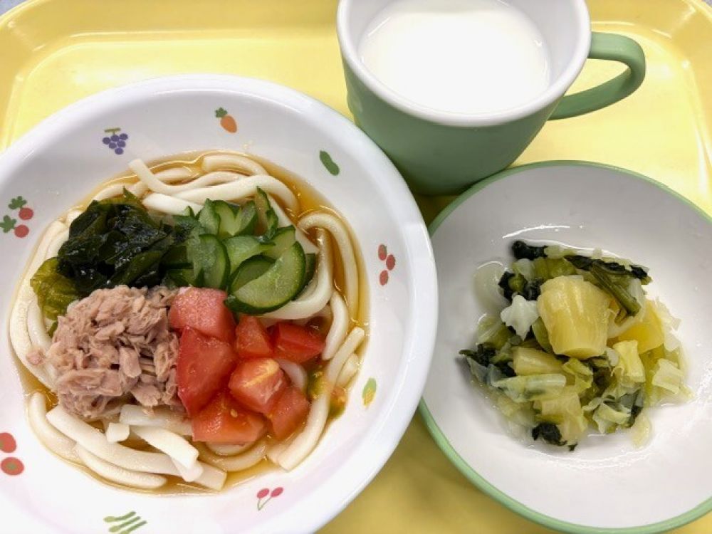 サラダうどん

キャベパイサラダ

牛乳