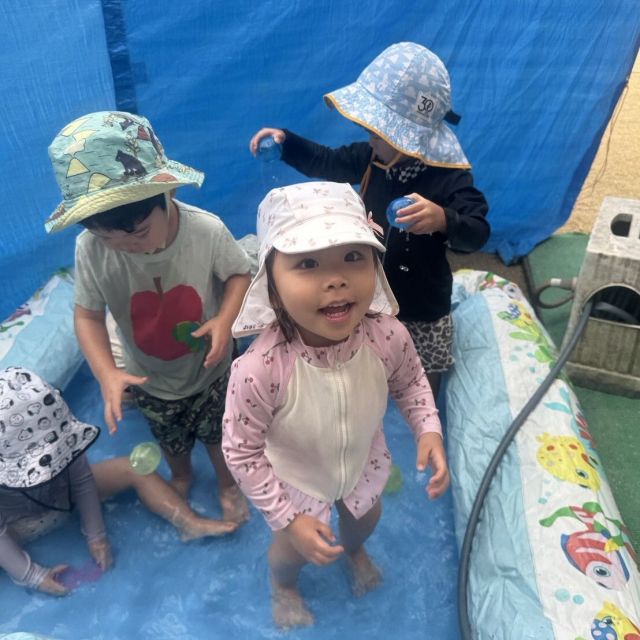 プールが始まったよ　　～2歳児 クマ組～
