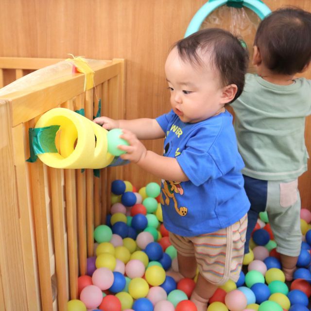 ＊　０歳児　室内遊び　＊