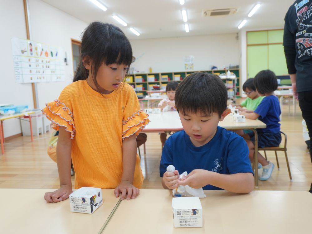 難しい時は友達と教え合う♡