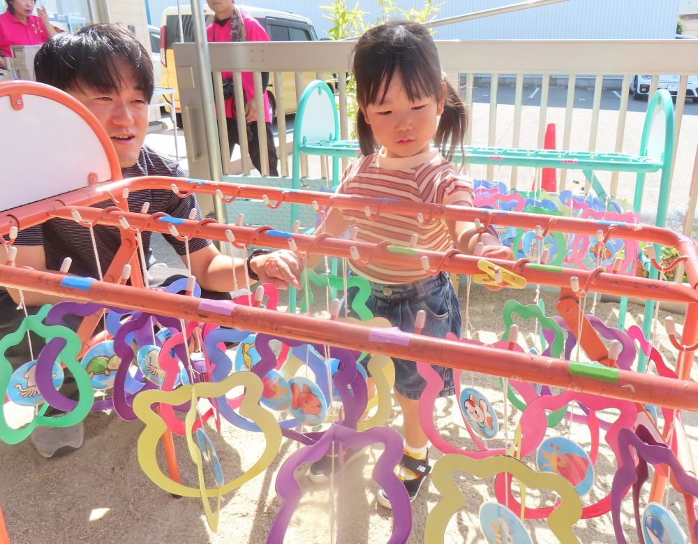 お土産の“金魚鉢モビール”
「どれにしようかな⁈」