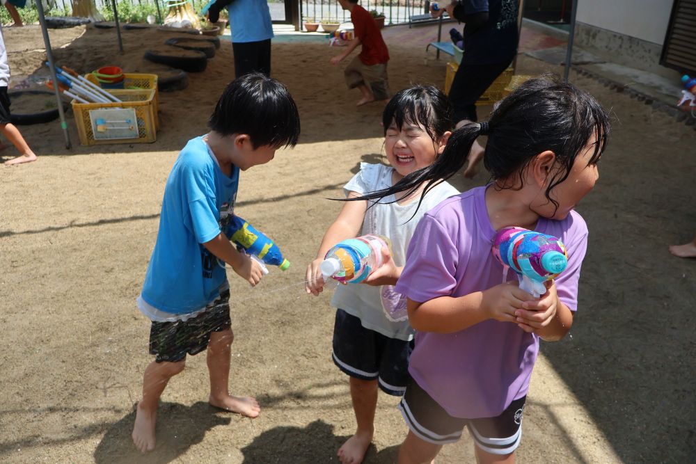 まだまだ暑い日は続きますが
健康や安全に気をつけながらも
楽しいことをたくさん見つけて
過ごしたいと思います♡