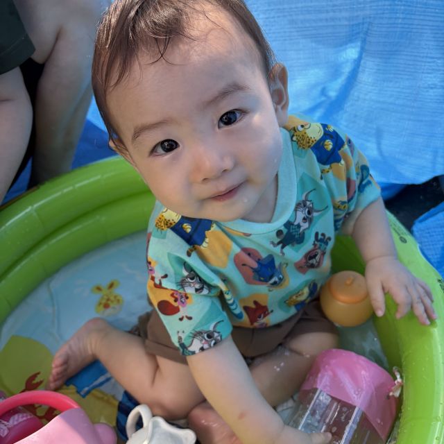 プール楽しんだよ　～０歳児　ウサギ組～