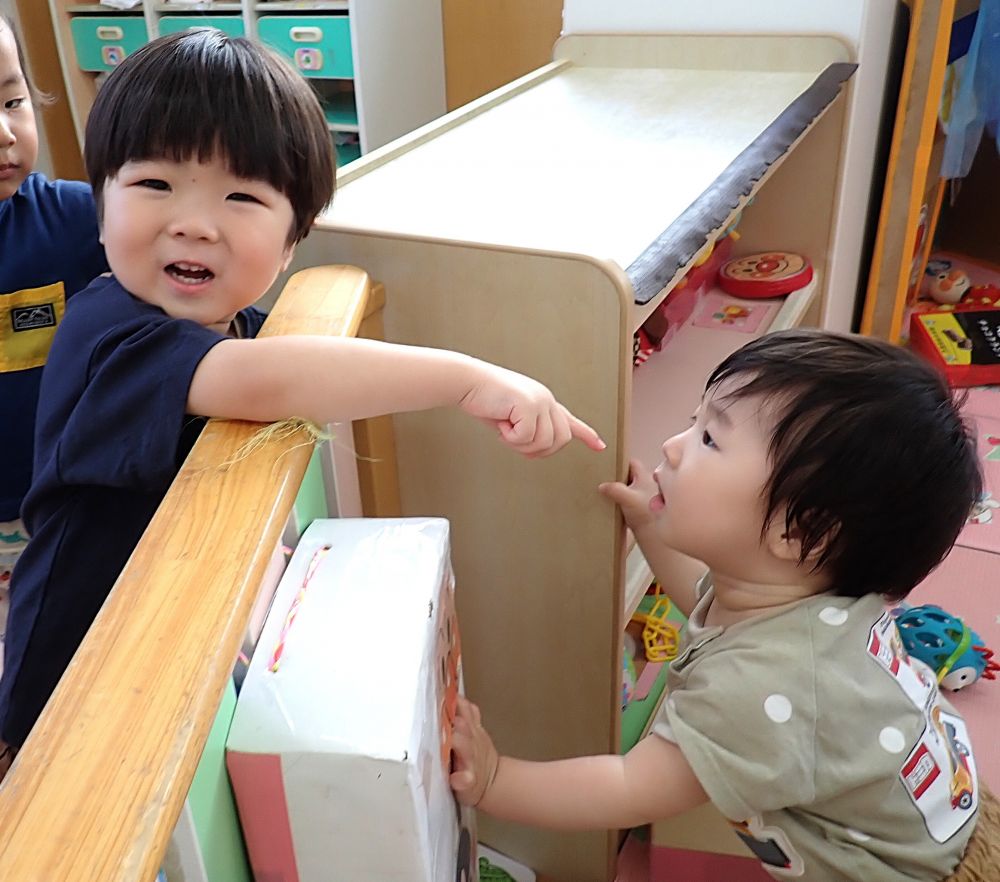 ウサギ組とクマ組に
　新しいお友だちが入りました♪