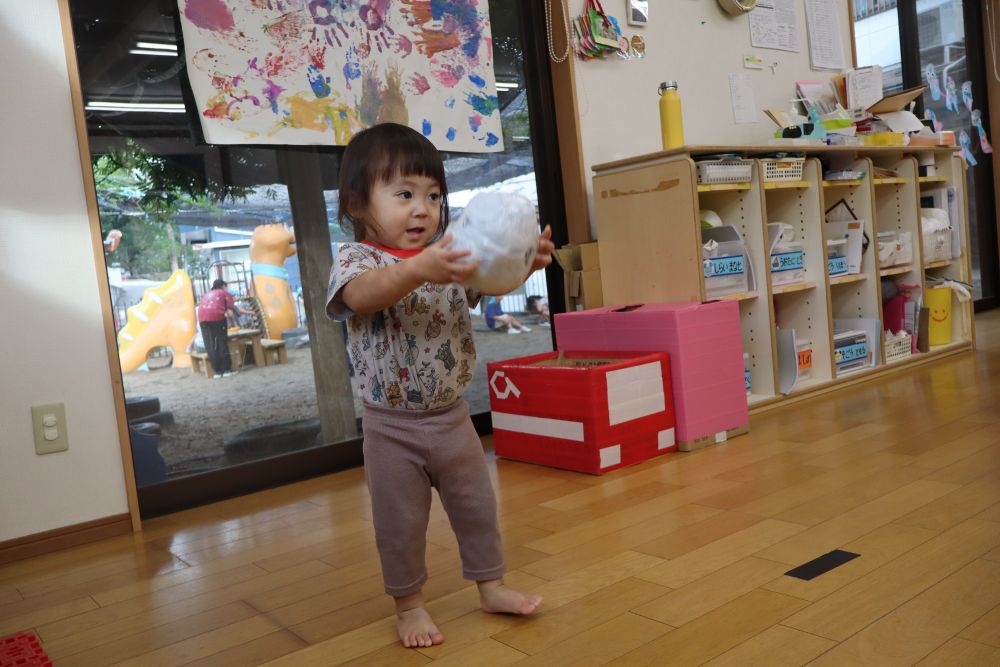 なんと！！　TくんとRくんは
バレーボール💪？！！

「いくよー！」
Tくんが言うと・・・