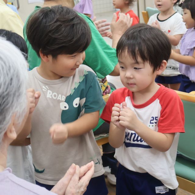 敬老会　＊４歳児＊
