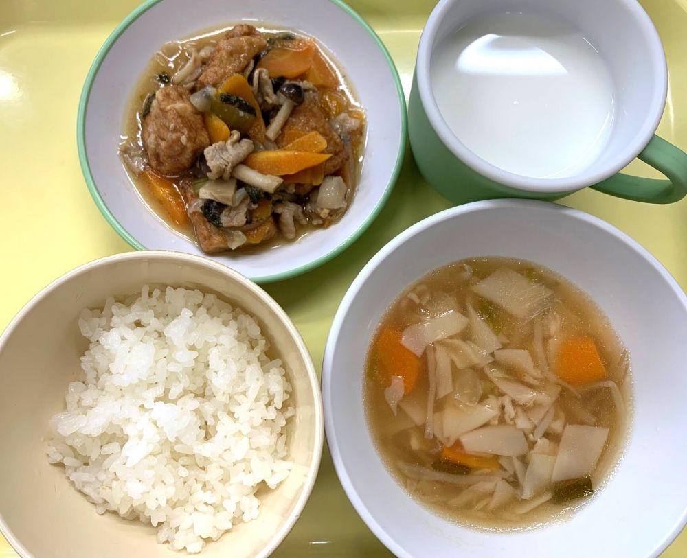 ご飯

厚揚げと豚肉のみそ炒め

ワンタン風スープ

牛乳