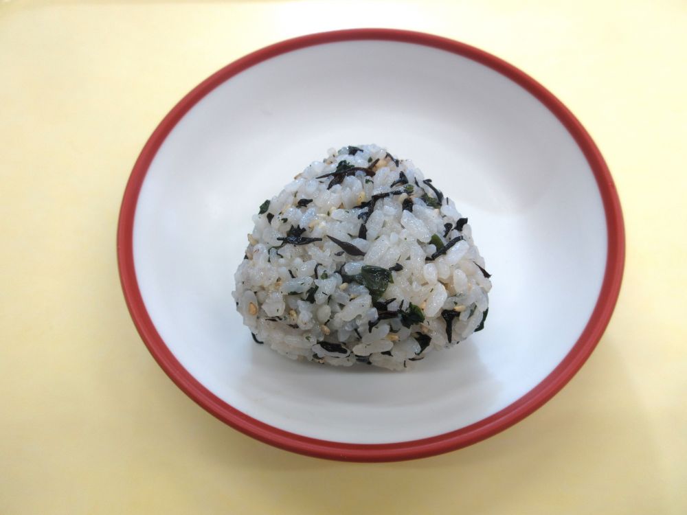 ひじきおにぎり