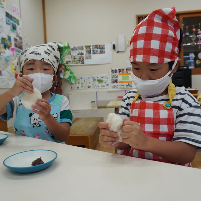 ＊　４歳児　おはぎを作ったよ♡　＊