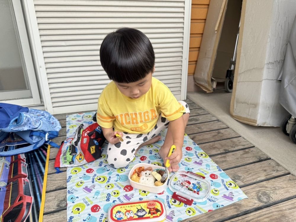 Rくんはおばけのお弁当、
とっても喜んで、最後まで大事にとっていました♡

お忙しい中愛情たっぷりの
お弁当ありがとうございました♡
いつも以上にもりもり食べていました☺️