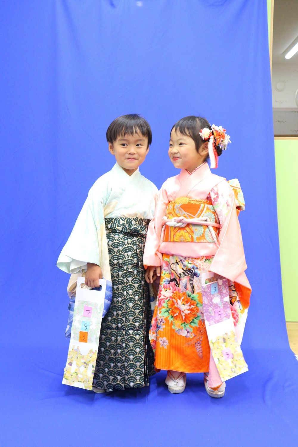 いつもと違う友達の姿にドキドキ・・♡

これからも一人ひとりが自分らしく
元気いっぱい成長していく姿を見守っていきたいと思います♡

